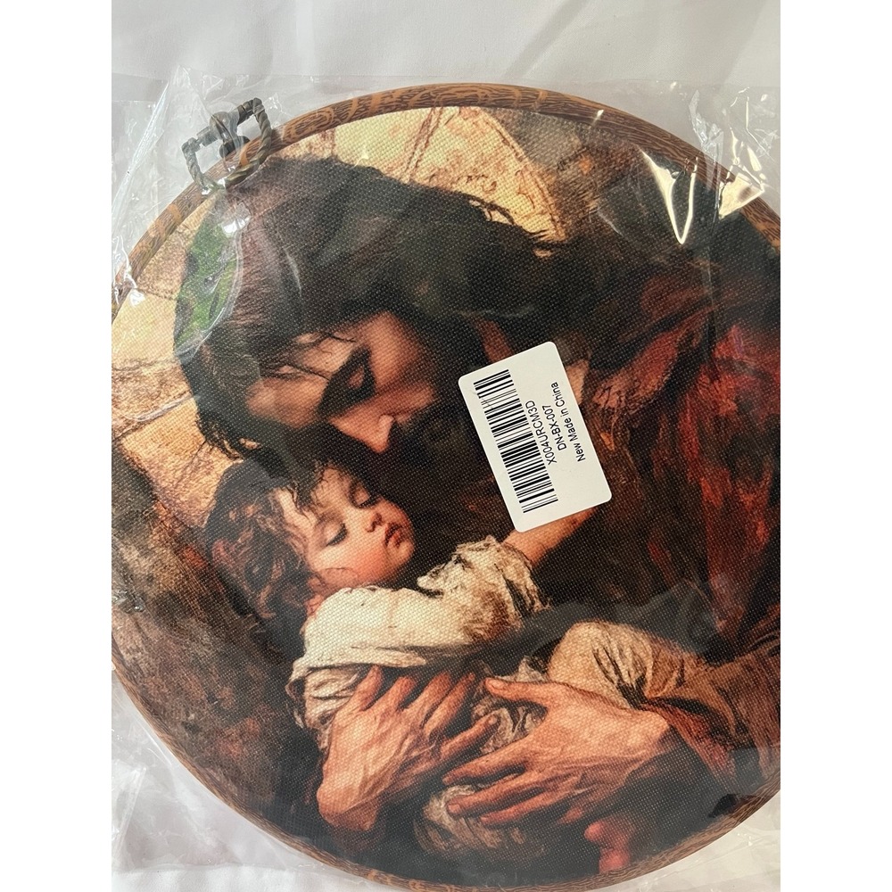 Set of 2 Christian Religious Round Fabric Wall Hanging Prints Home Decor New - Picture 3 of 6